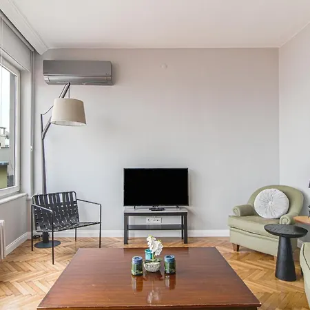 Central Modern Flat With Bosphorus View In Beyoglu * איסטמבול