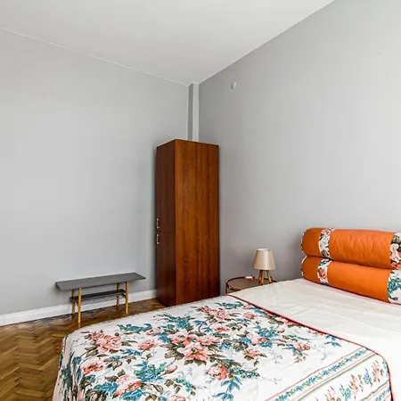 Central Modern Flat With Bosphorus View In Beyoglu *